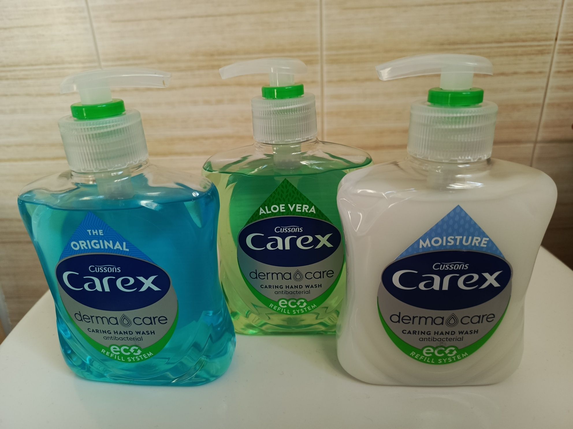 Mydło antybakteryjne w płynie Carex 3 szt.