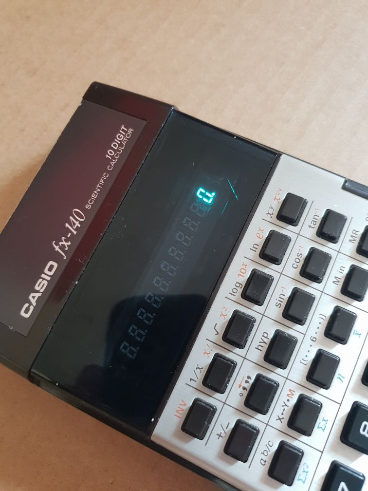 Калькулятор Casio fx -140