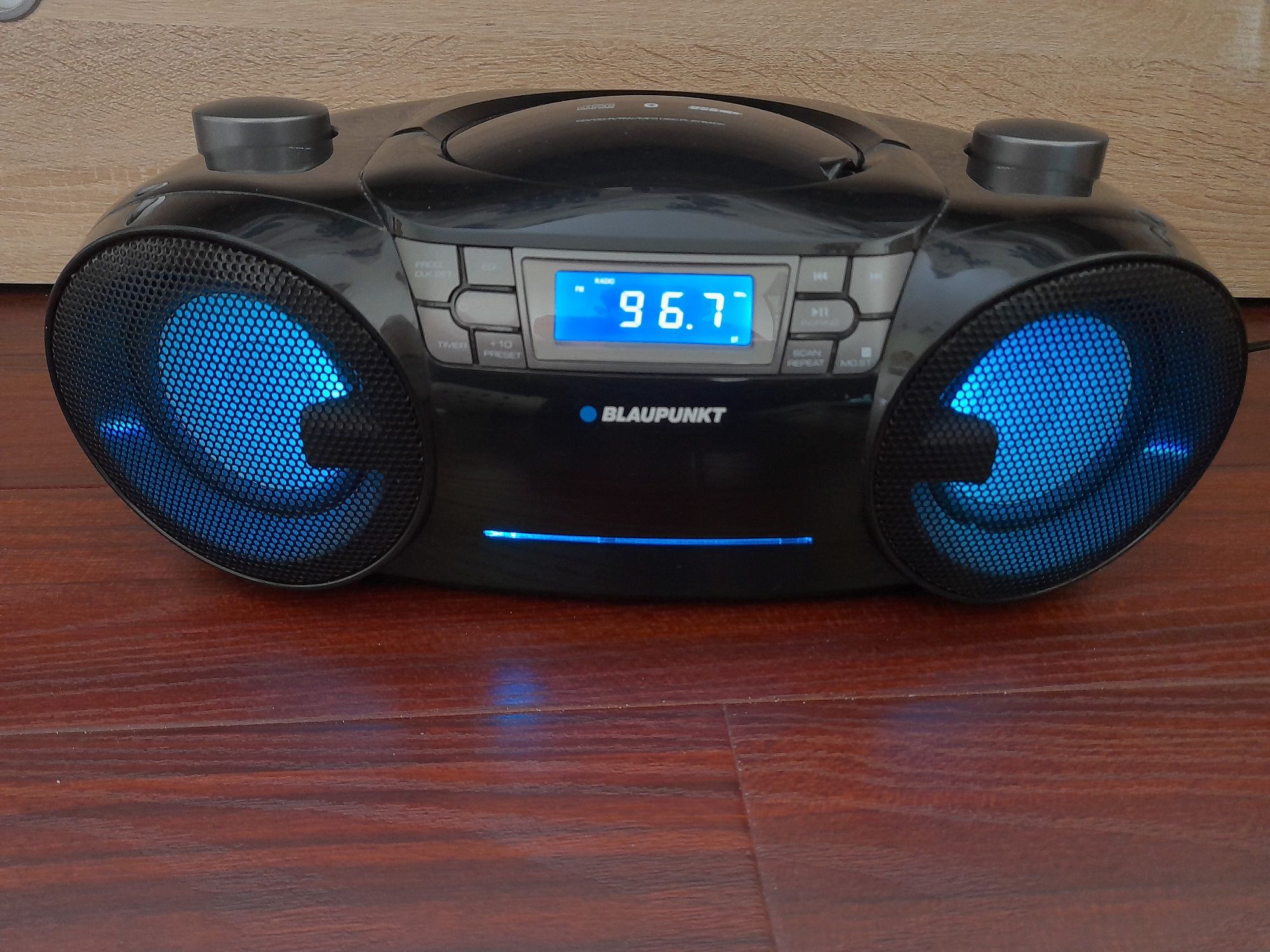 Radioodtwarzac boombox blaupunkt BB31Led

nowy

Radioodtwarzacz Blaupu