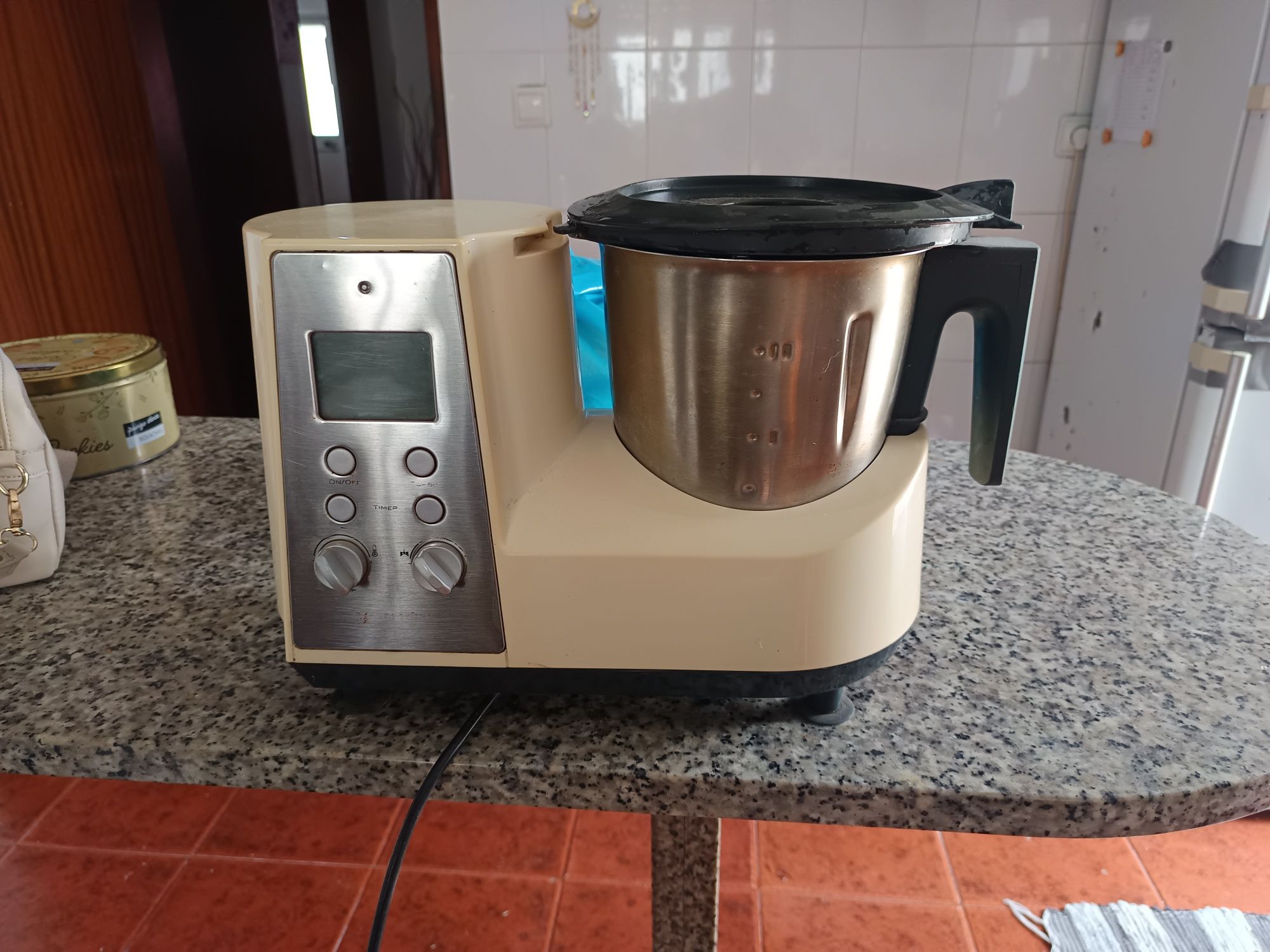 Robô de cozinha yammi1