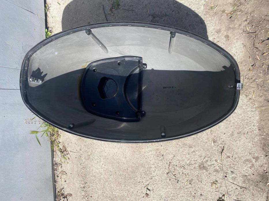 Колпак на лодочный мотор в отличном состоянии