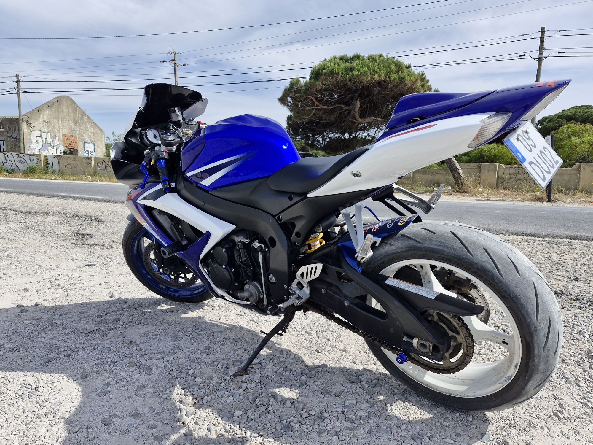 Gsxr 750 k7 2007 ou troco por carro familiar