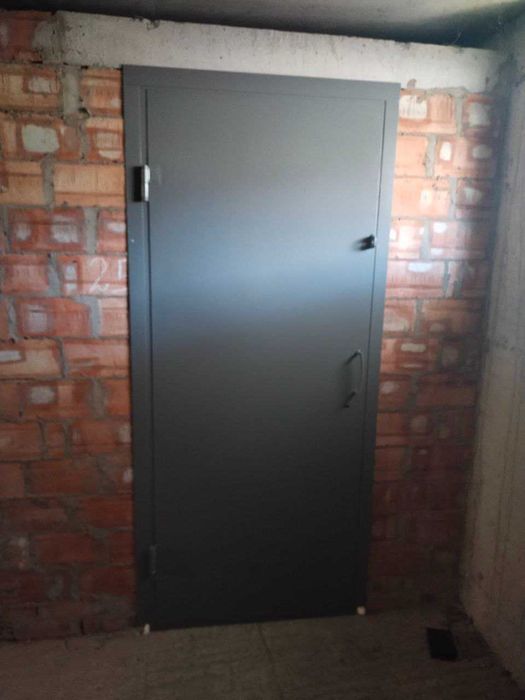 Двері Металеві кладовка, підвал, вхідні