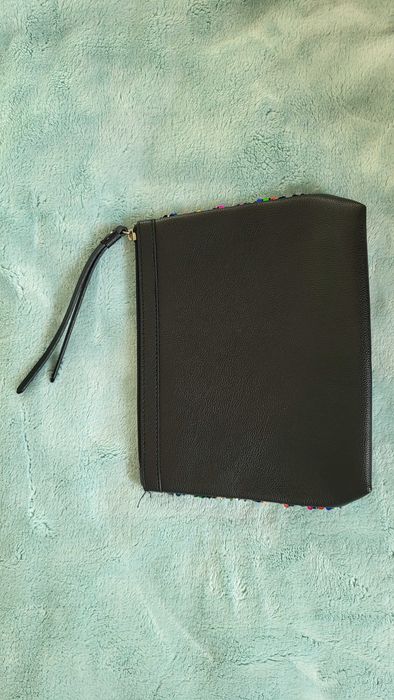 Cekinowa wielokolorowa kopertówka/ kosmetyczka Victoria's Secret