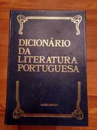 Dicionário da literatura portuguesa