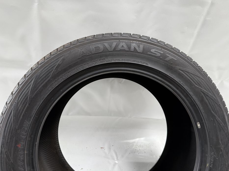 305/45/20 Yokohama Advan S T 116W