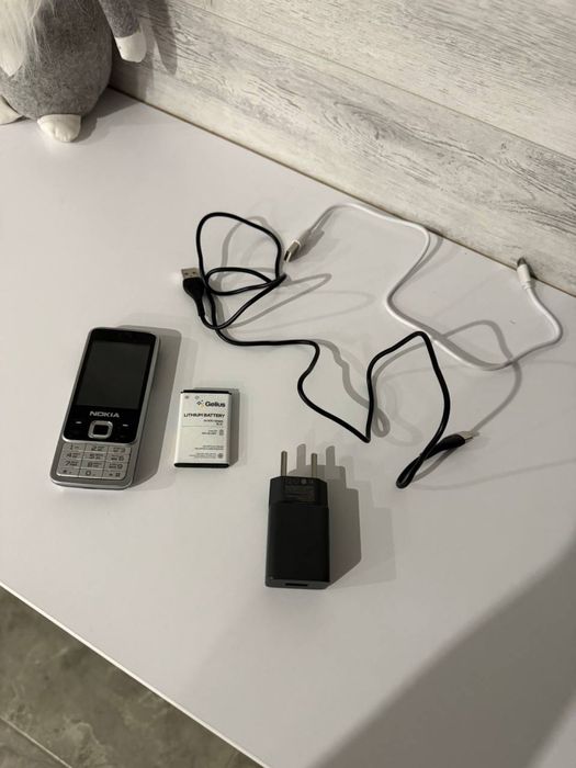 Телефон Nokia 6300 полностью рабочий новая батарея аккумулятор