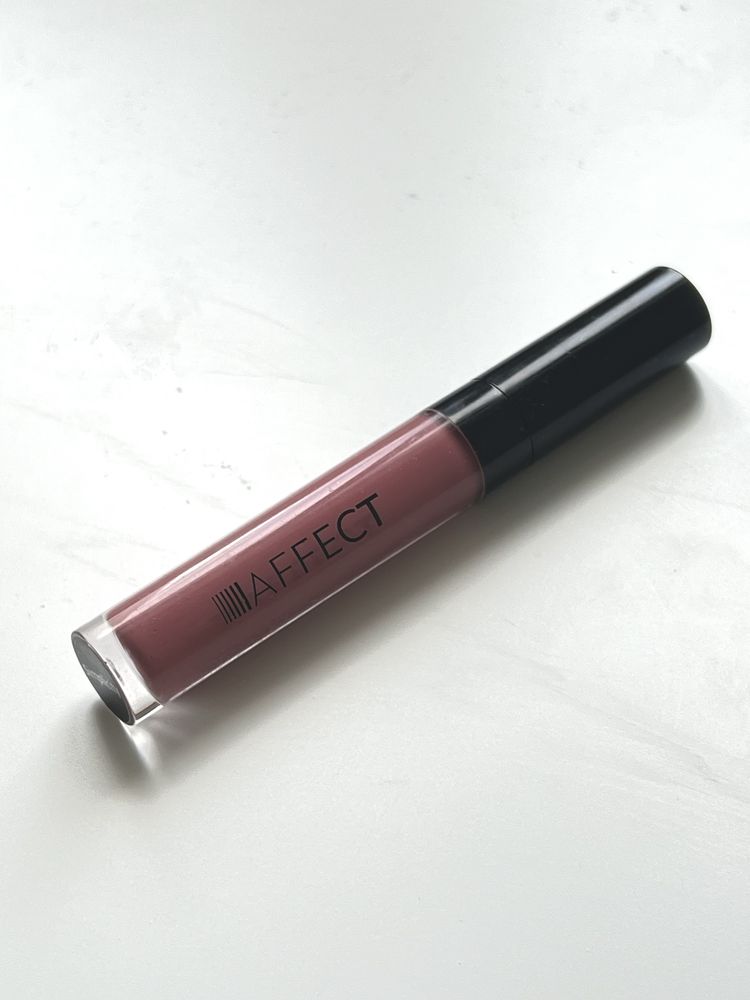 NOWA Pomadka Szminka Affect Liquid Lipstick Soft Matte Simplicity