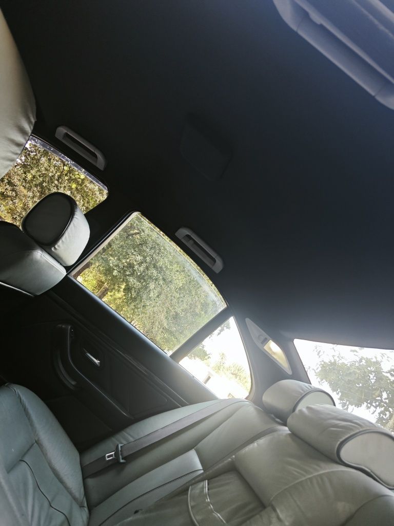 BMW E39 523i sedan