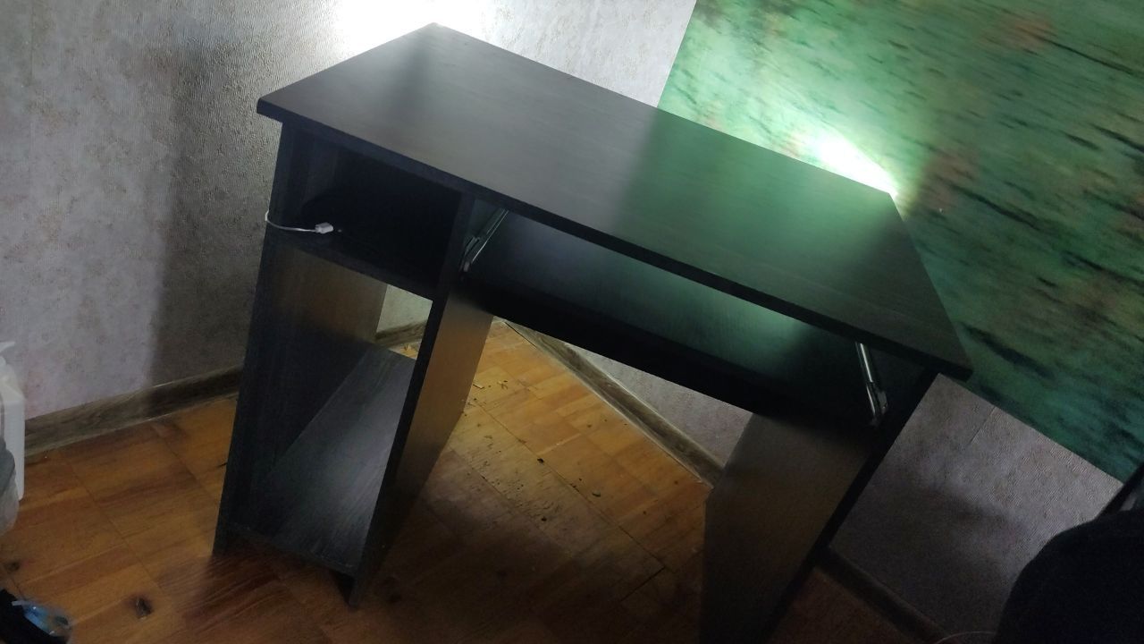 Ігровий стіл з підсвіткою | Gaming table with lighting