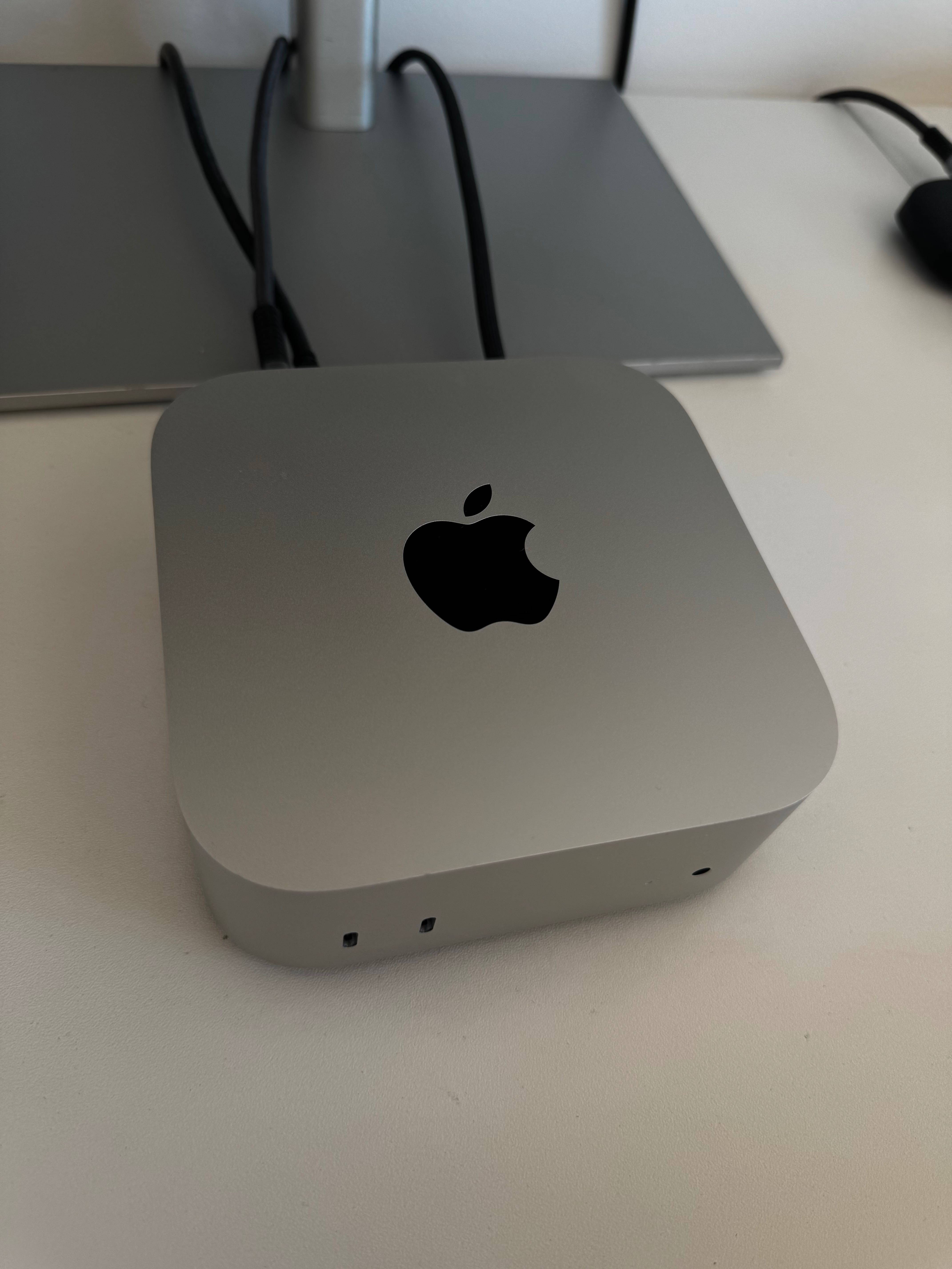 Apple mac mini M4 ram 16 ssd 2tb