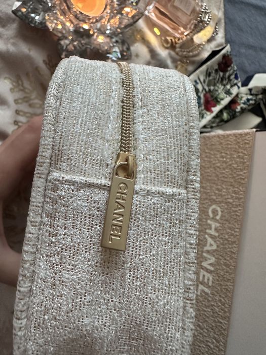 Chanel pouch torebka bag kosmetyczka