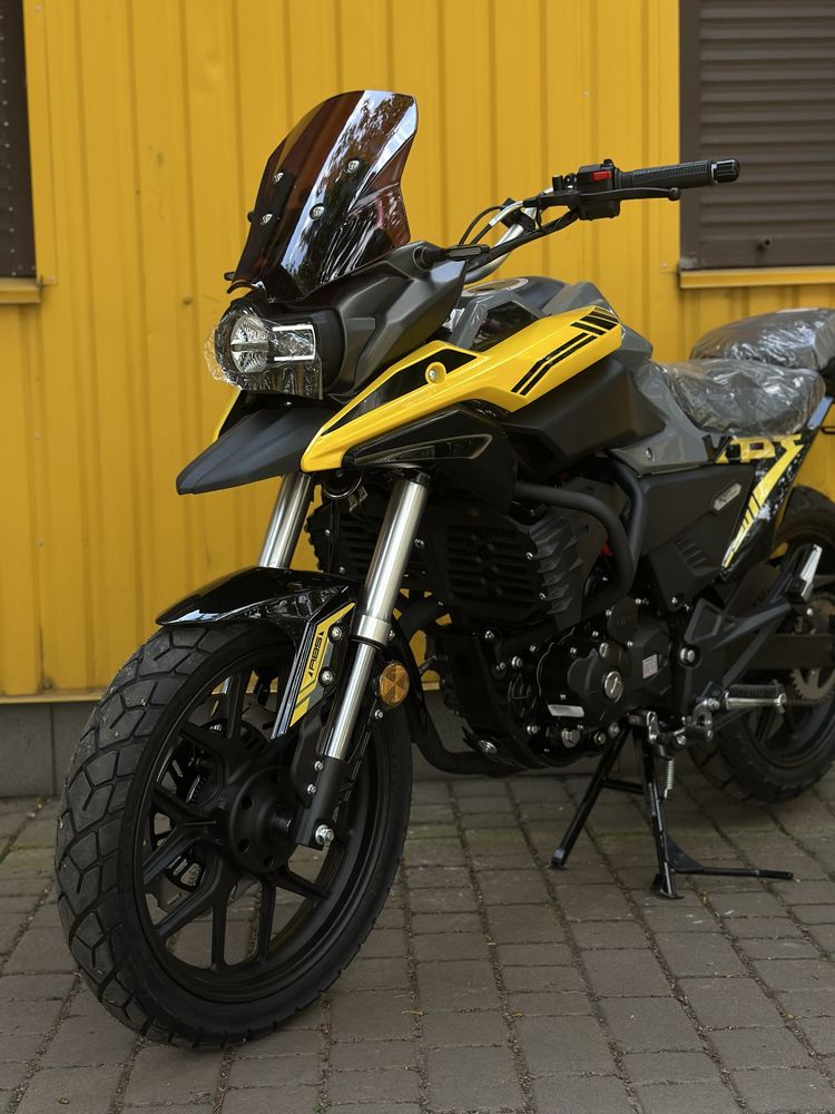 Новий мотоцикл Lifan KPT250 2025р. 28к.с./водянка/інжектор/ABS/TCS