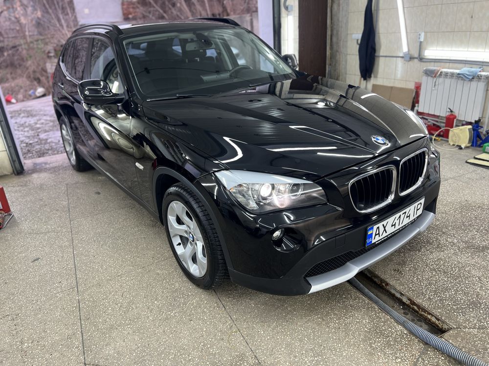 Продам BMW X 1