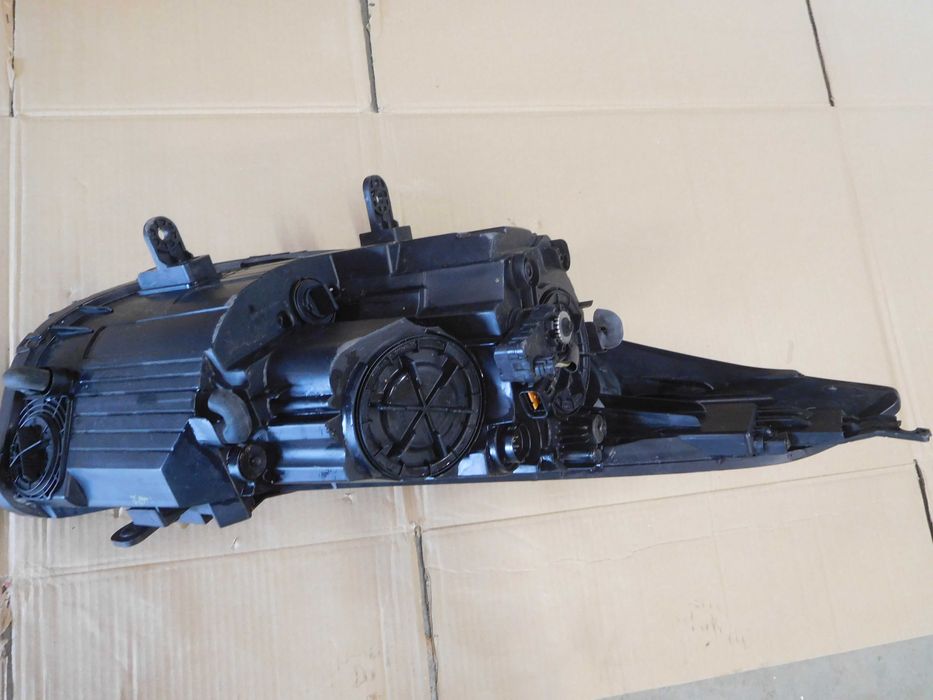 Hyundai I40 Lampa Lewa Zwykła Lampa Hyundai I40