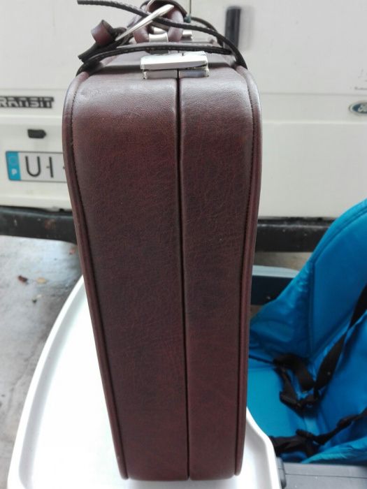 Mala de viagem antiga