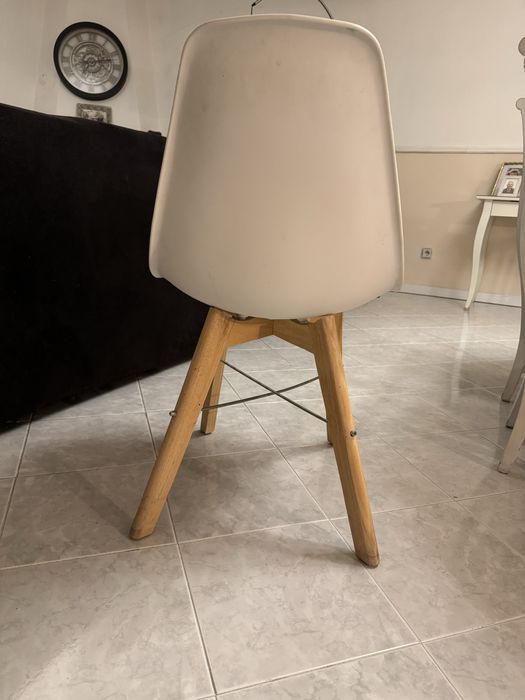 Cadeira de Mesa Moderna