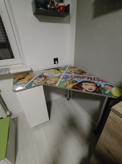 Biurko młodzieżowe