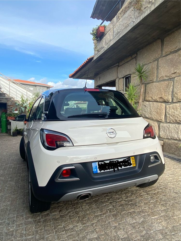Opel Adam Rocks 1.0 115cv