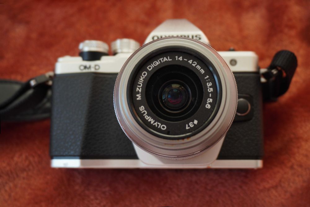 Aparat cyfrowy Olympus OM-D E-M10 II, TYLKO 2426 ZDJĘĆ!