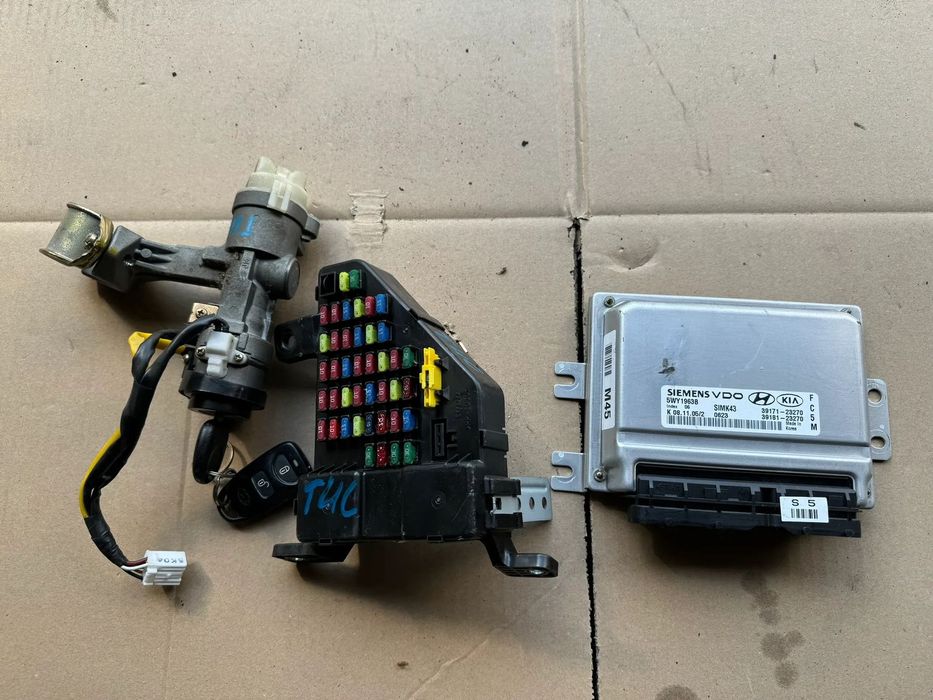 HYUNDAI TUCSON I 2.0 G4GC KOMPUTER ZESTAW STAROWY STACYJKA 39171-23270