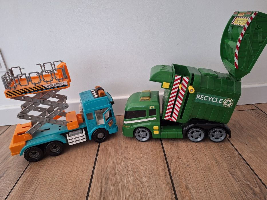Auto  podnośnik, smieciarka Dumel dla dzieci