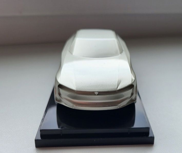 Miniatura 1:64 Peugeot E-Legend Concept nowa