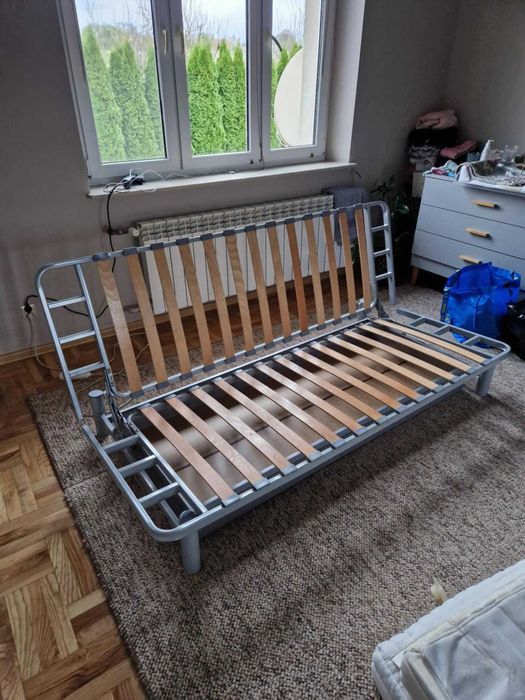 stelaż metalowy do łóżka