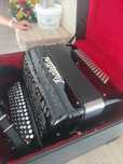 Acordeon estado usado para veoda valor 2900 euros