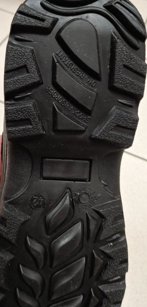 Buty robocze 42 nowe
