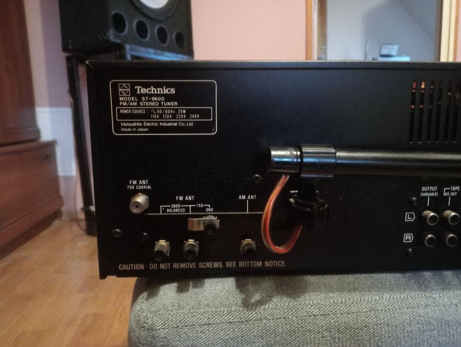 Technics st-9600