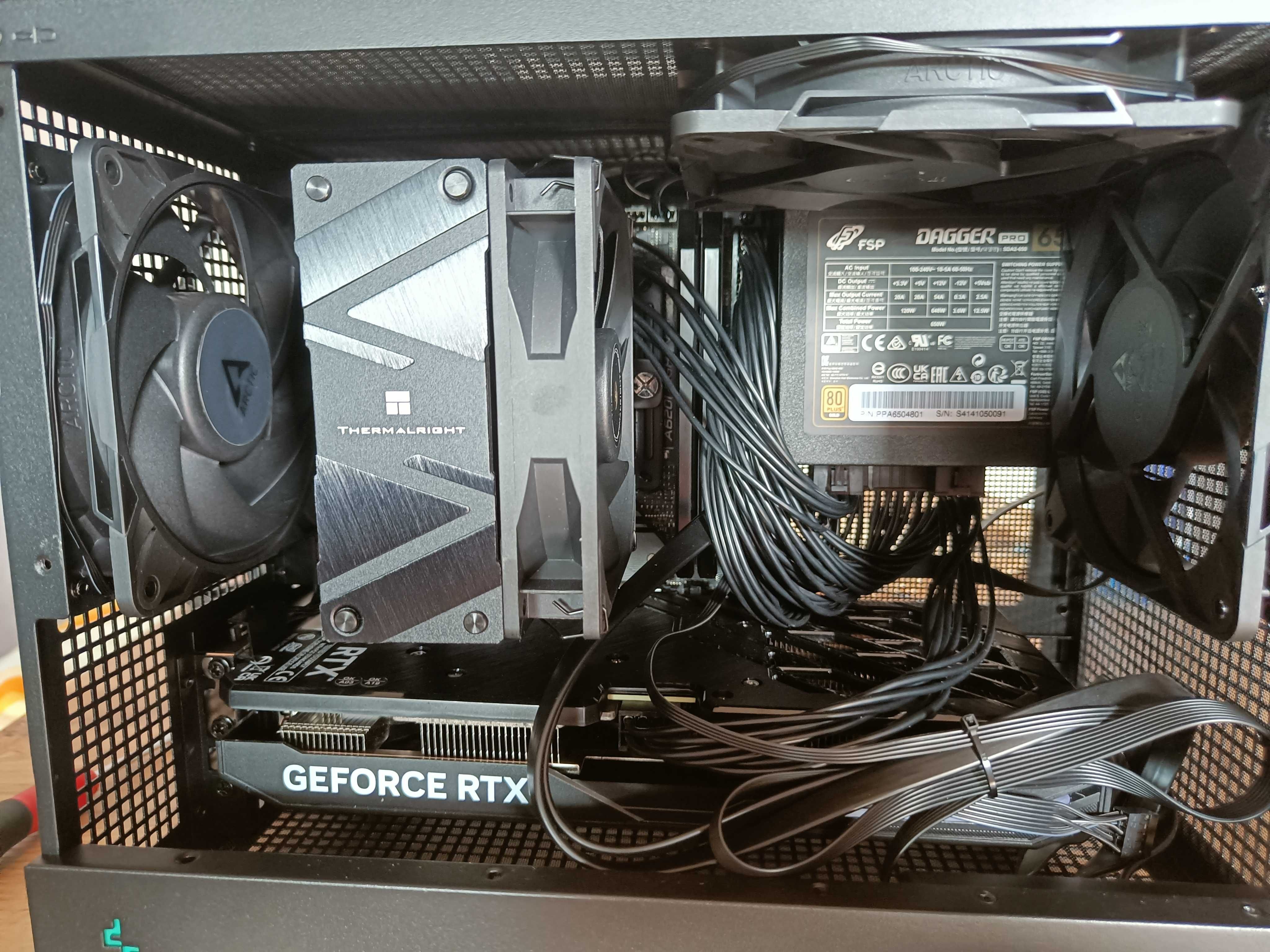 Komputer stacjonarny RTX 4070, 32GB RAM, ITX