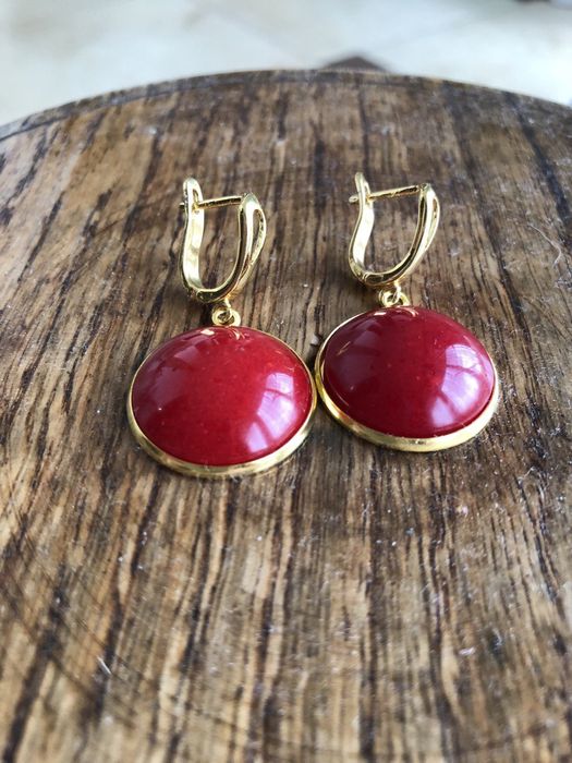 Сережки яскраво червоного кольору, протиалергенніий сплав