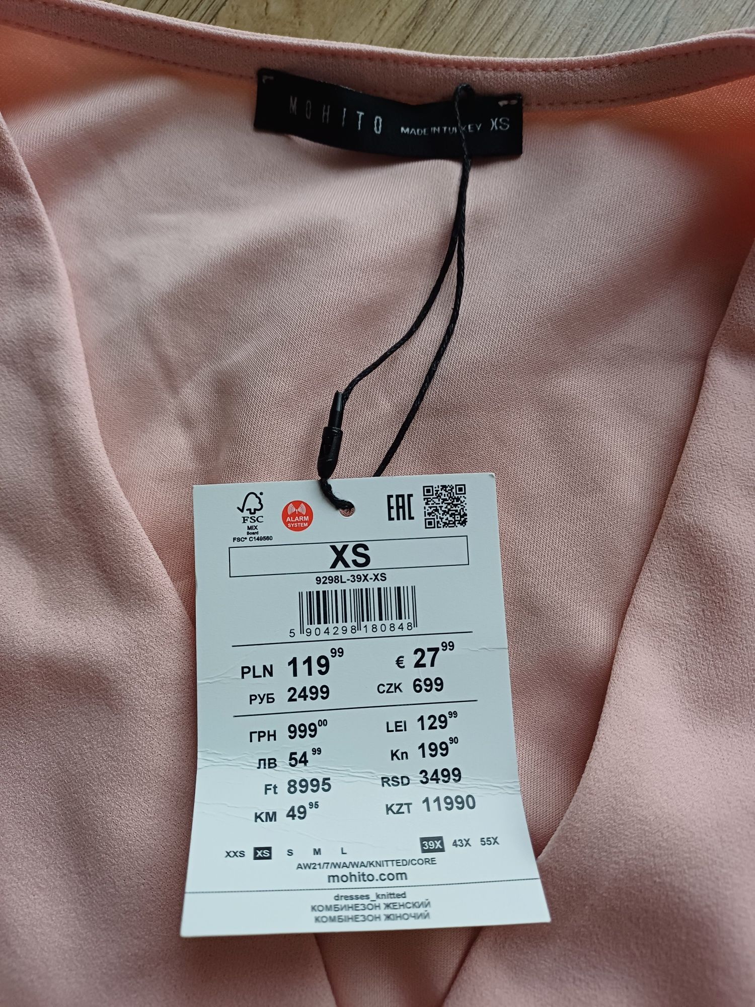 Nowy letni kombinezon Mohito, r. Xs