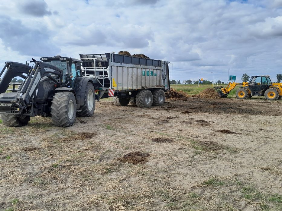 Usługa ładowarka teleskopowa usługi rolnicze