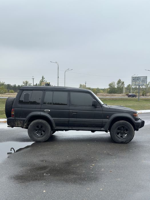 Продам Mitsubishi Pajero 1997