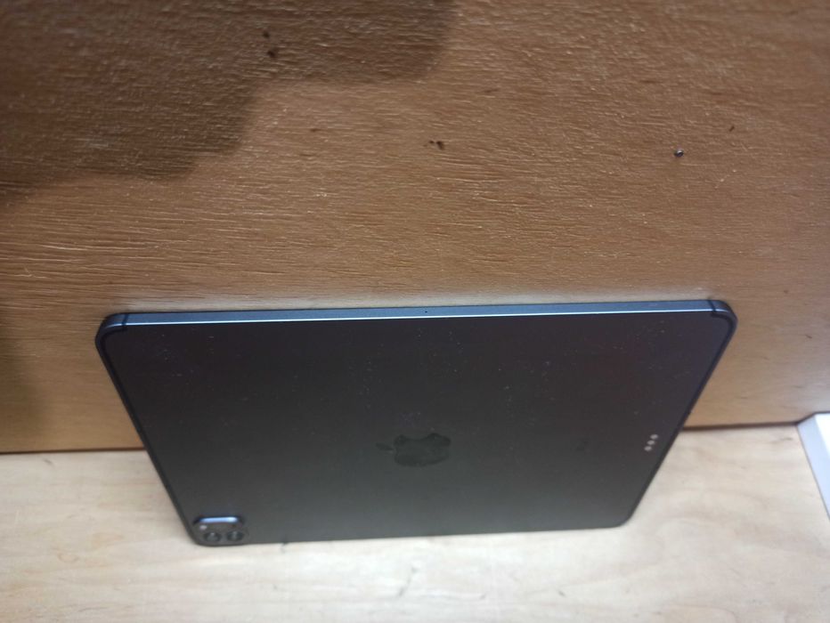iPad Pro 11 (2022) 128GB M1 + LTE