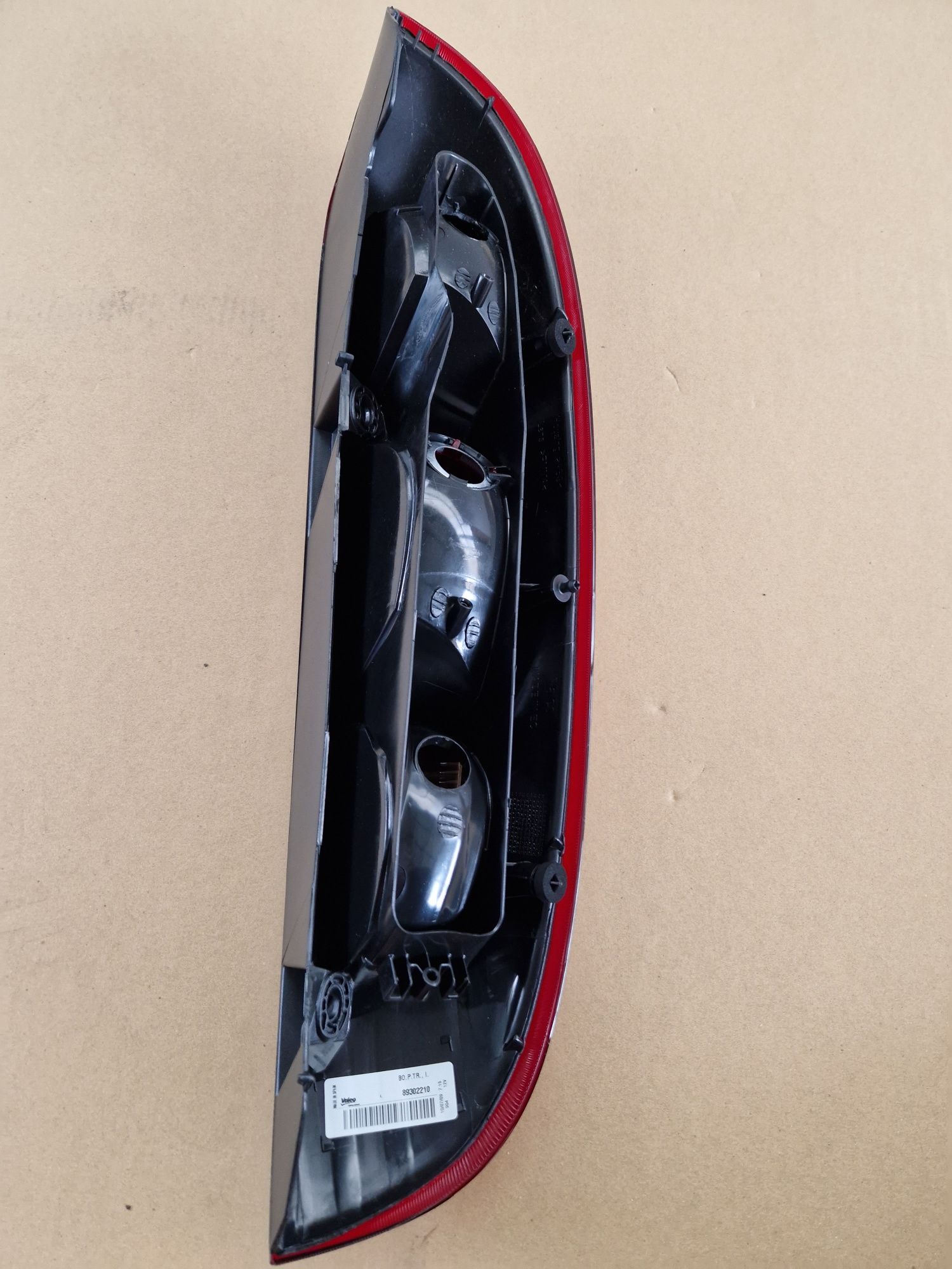 Lampa tylna corsa c nowa orginalna