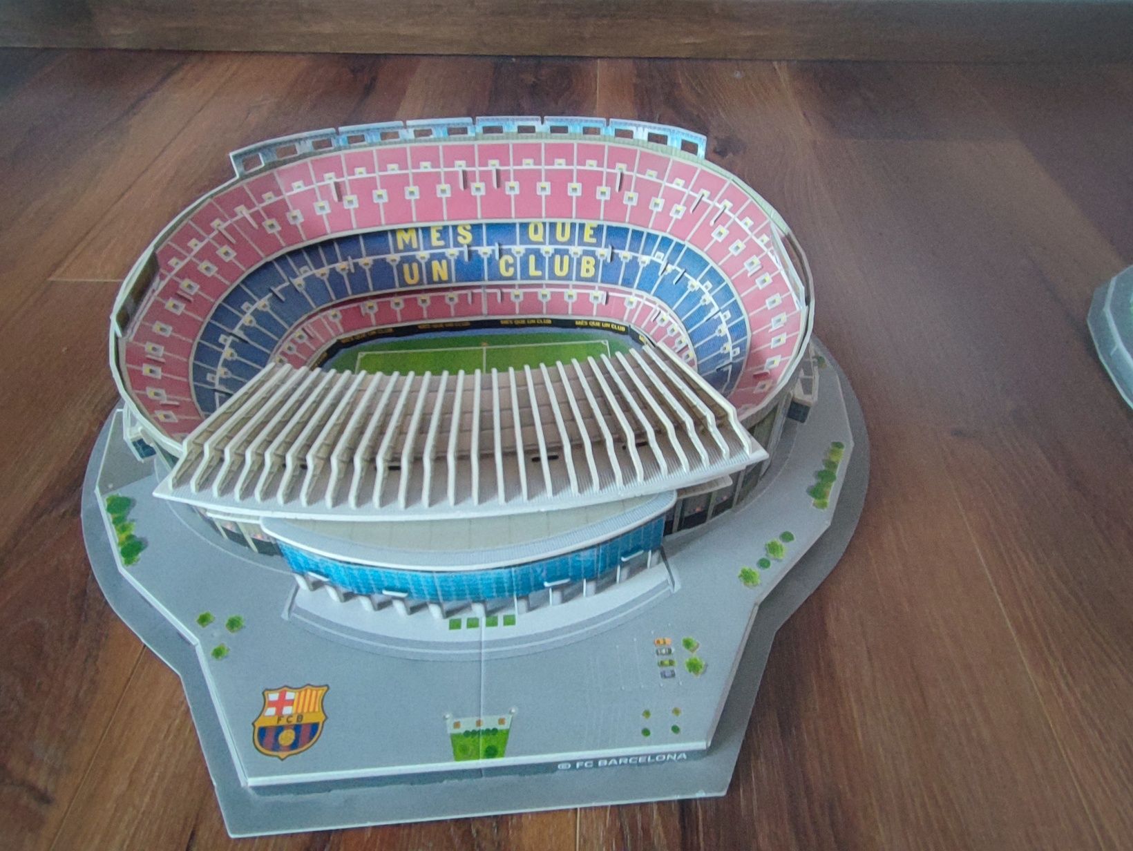 Mini puzzle 3D Stadion Camp Nou + Stadion Narodowy