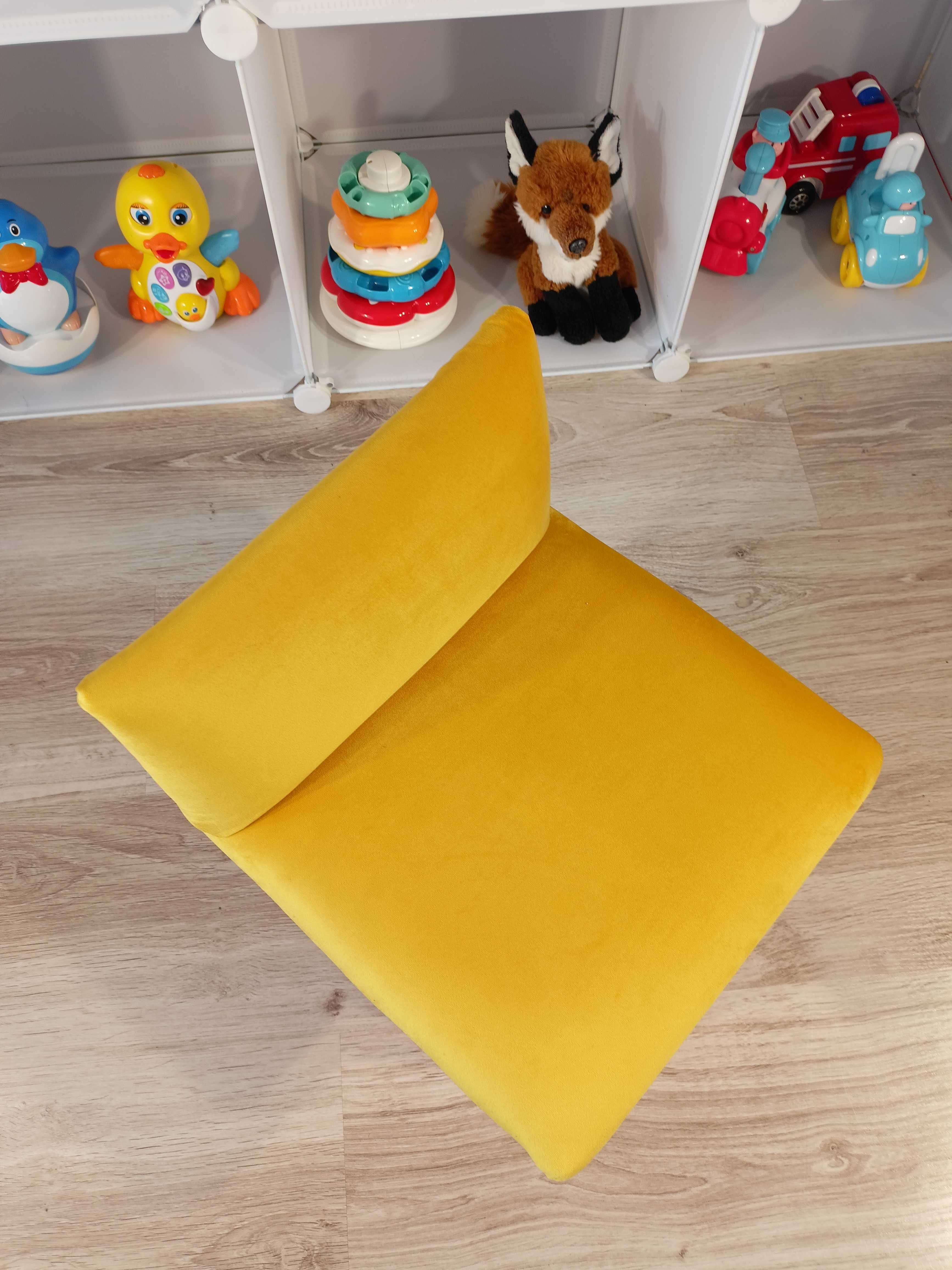 Krzesełko dla dzieci tapicerowane „Tom at home”
