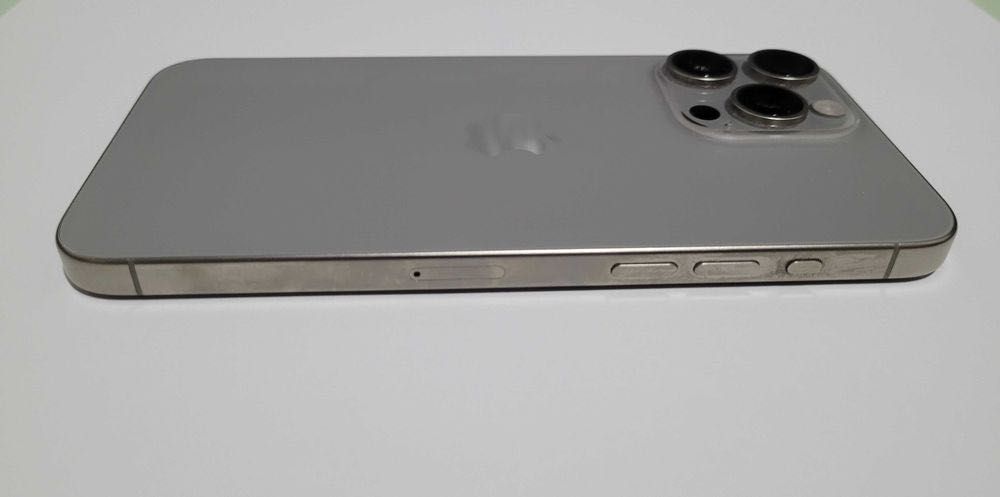 Телефон Apple iPhone 15 Pro Max 256 GB Natural Titanium