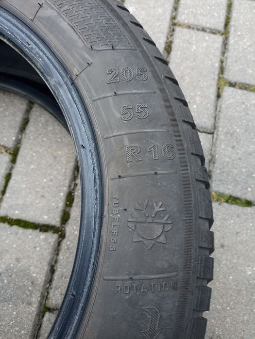 2 opony wielosezonowe Kleber 205/55/R16, XL