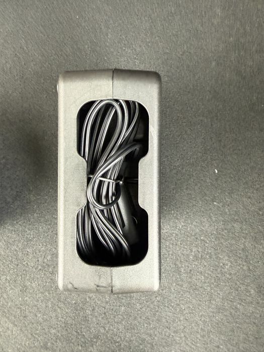 Zestaw naprawcz do opon KOMPRESOR + ŚRODEK NAPRAWCZY