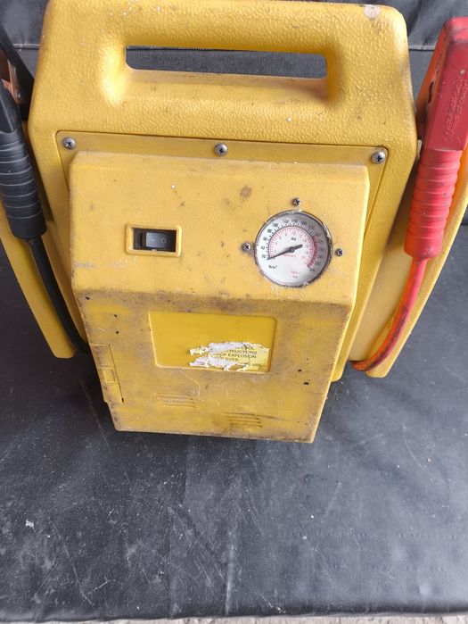 Джамп стартер з компресором