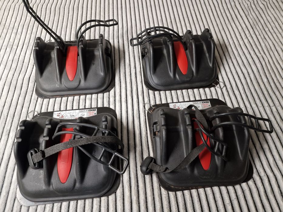 Uchwyt magnetyczny na narty