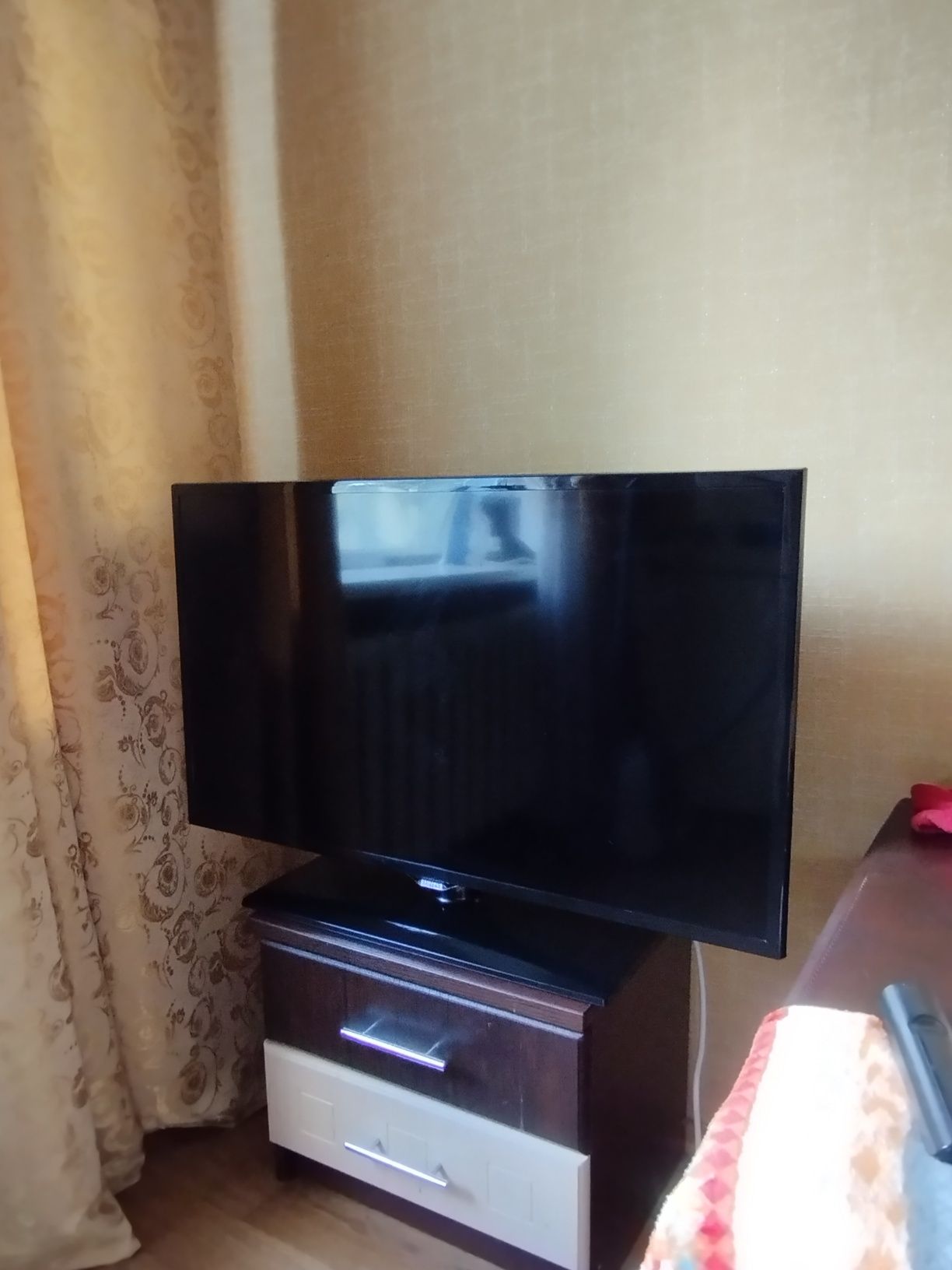 Телевізор Samsung UE39F5000AK