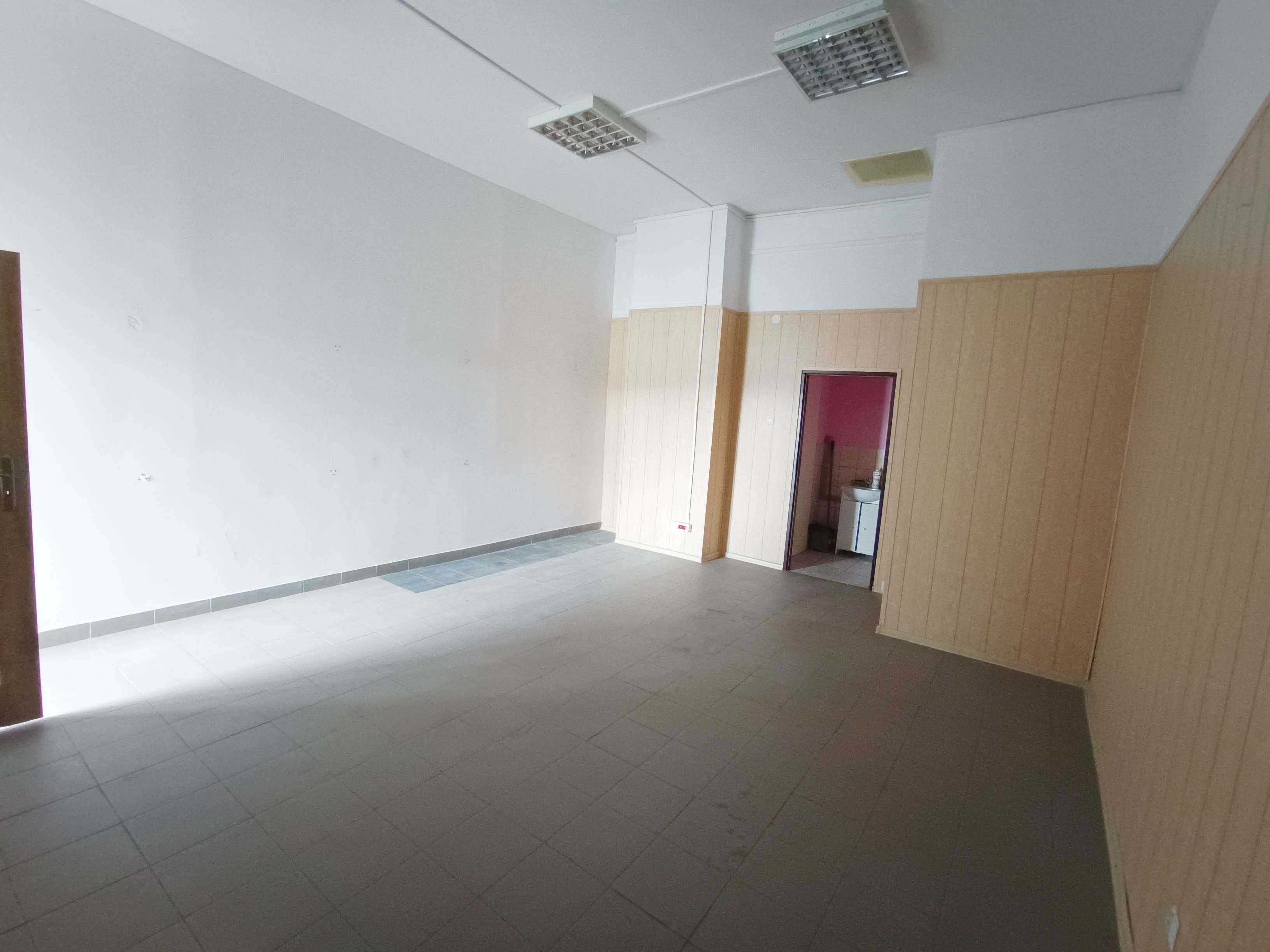 Do wynajęcia lokal 143,80 m2, 1 piętro, Legionowo ul. Zegrzyńska 15