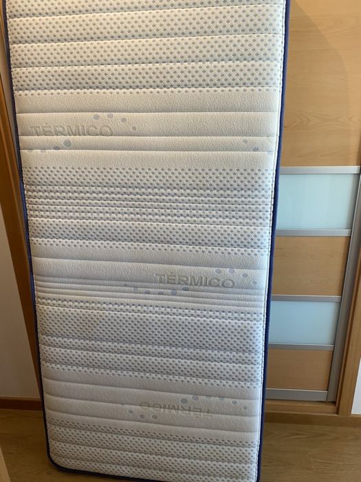 Colchao 1,90 x 90  novo