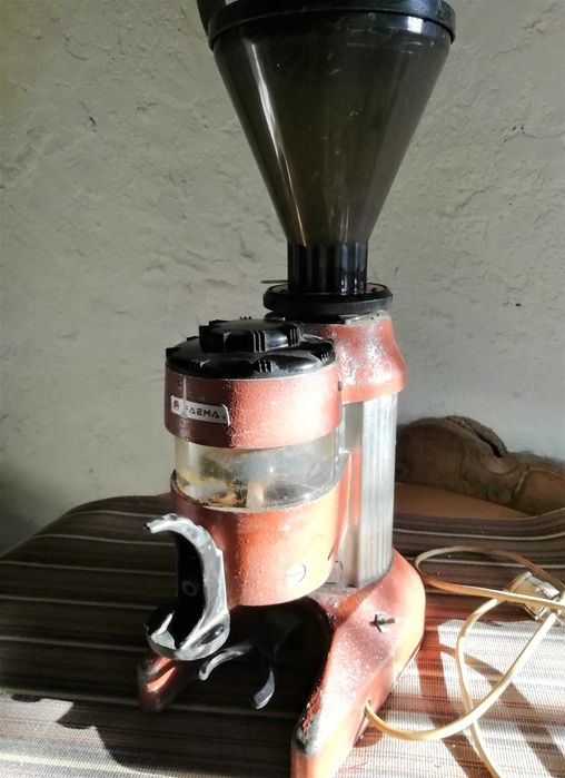 Maquina de café espresso, moinho de cafe e depurador Faema SA