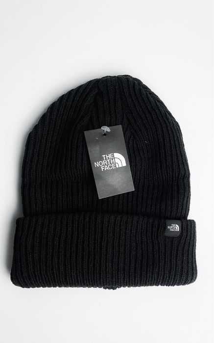 Зимова шапка NorthFace висока якість, тепла.